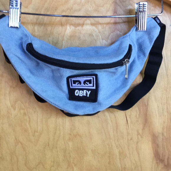 obey fanny pack